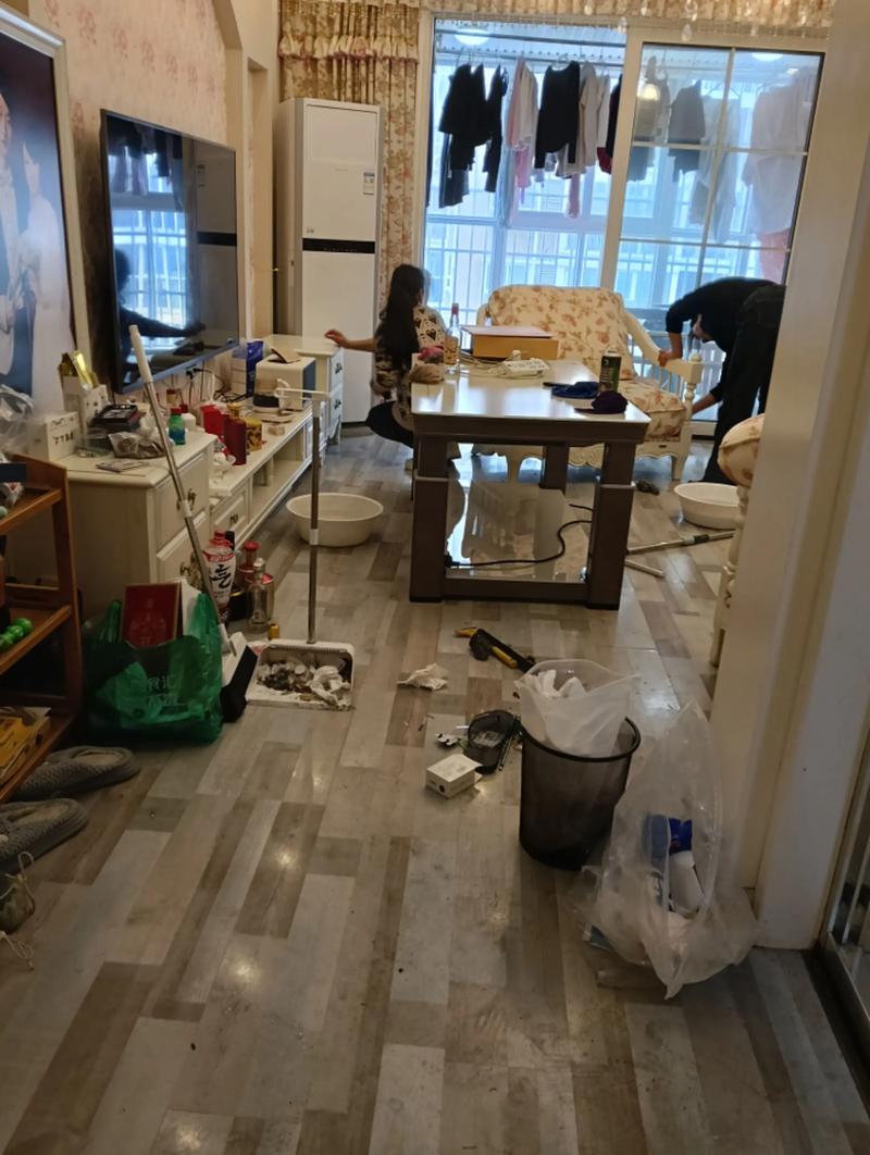 商场保洁：细节决定成败，服务成就信任